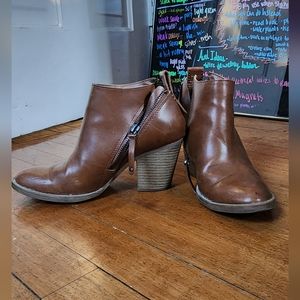 Cute southern country style heeled booties